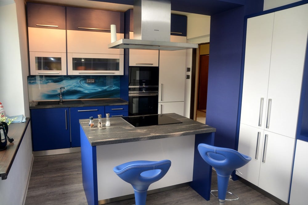 kuchyň modrá